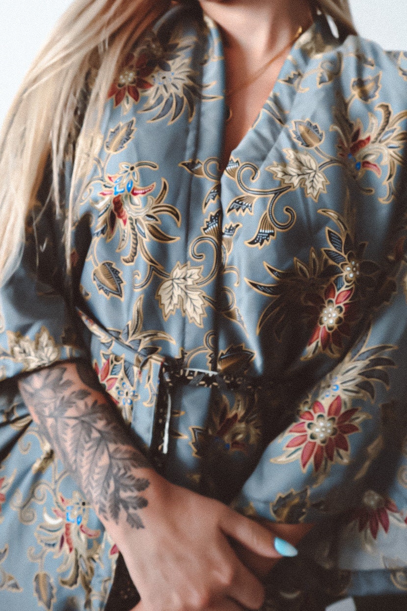 Grey Floral Silk Kimono Robe - Water Lily