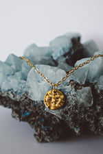 Load image into Gallery viewer, Hammered Disc Pendant Necklace - Gold
