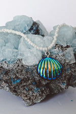 Load image into Gallery viewer, Titanium Seashell White Beaded Necklace Silver
