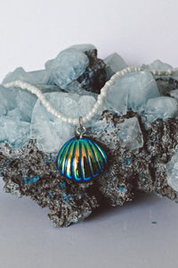 Titanium Seashell White Beaded Necklace Silver