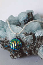 Load image into Gallery viewer, Titanium Seashell White Beaded Necklace Silver
