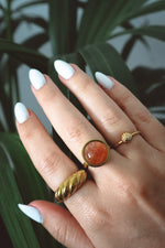 Load image into Gallery viewer, Conch Shell Ring - Gold
