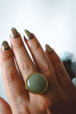 Charger l&#39;image dans la galerie, Green Aventurine Statement Ring - Gold
