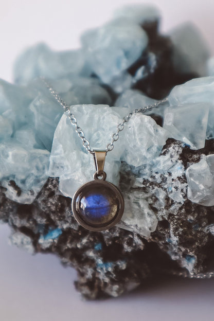 Blue Labradorite Pendant Necklace - Silver