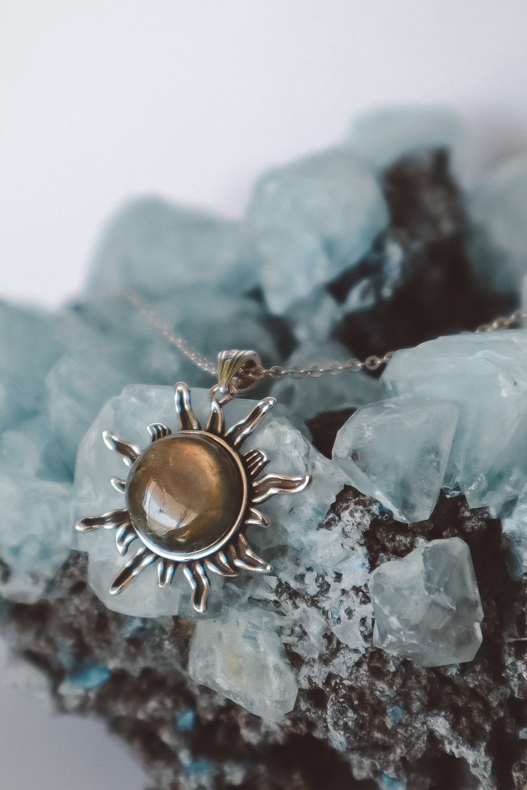 Gold Labradorite Sun Necklace - 925 Silver