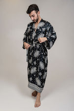 Cargar imagen en el visor de la galería, Mens Black White Floral Silk Long Kimono Robe
