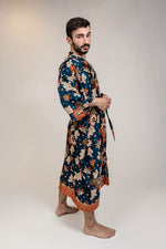 Lade das Bild in den Galerie-Viewer, Mens Navy Blue Orange Floral Silk Long Kimono Robe
